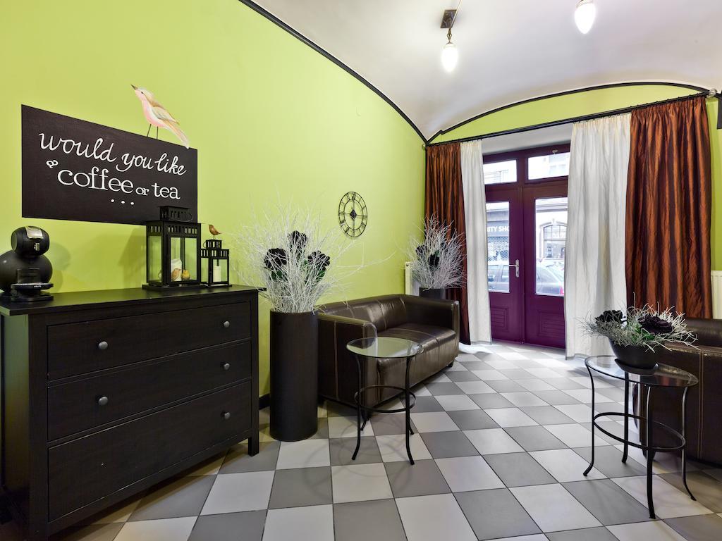Oasis Prague Apartments Buitenkant foto